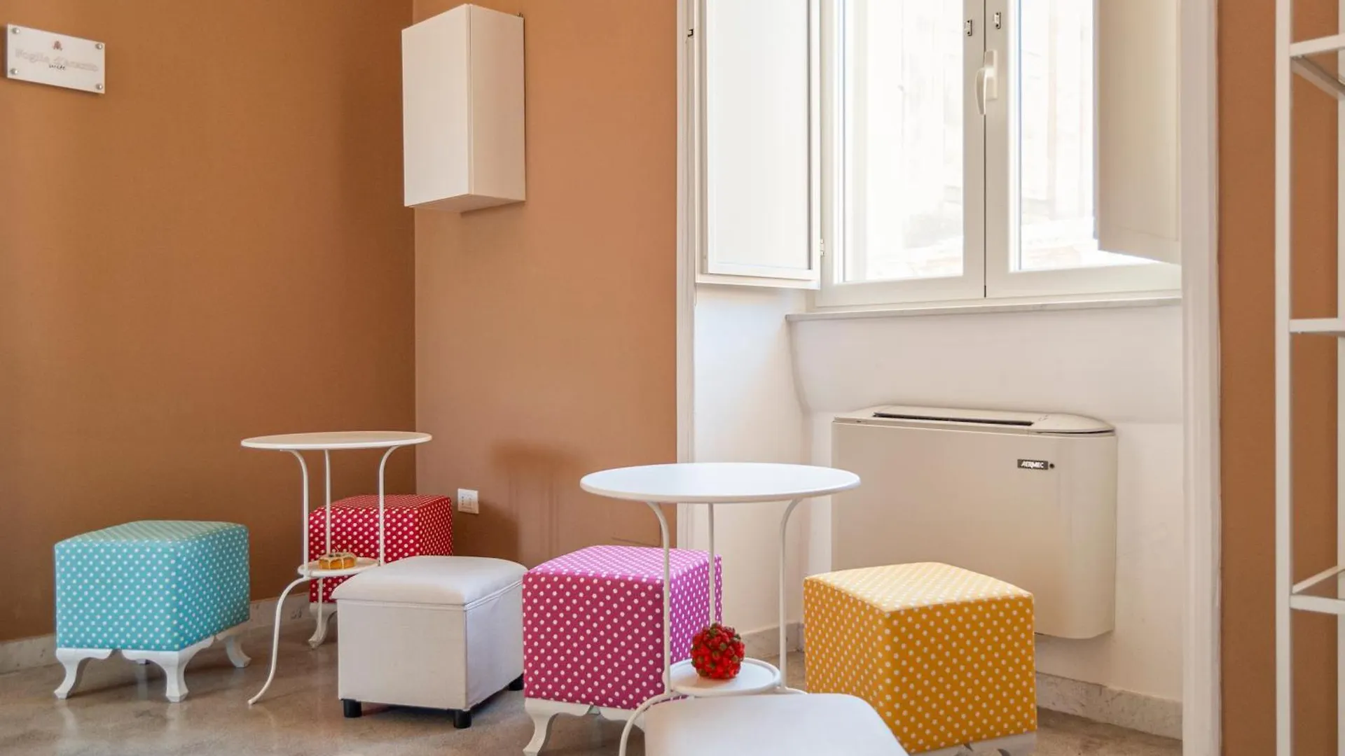 La Pigna Bianca Suites Lecce 0*,  Italia